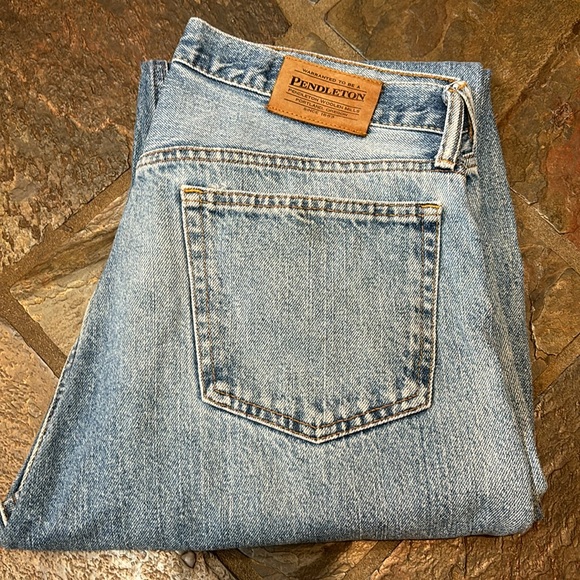 Pendleton Jeans - Picture 4 of 10